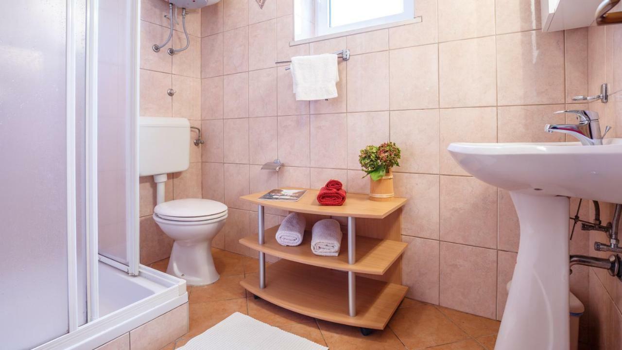 Apartment Josephine 2 Малинська Екстер'єр фото